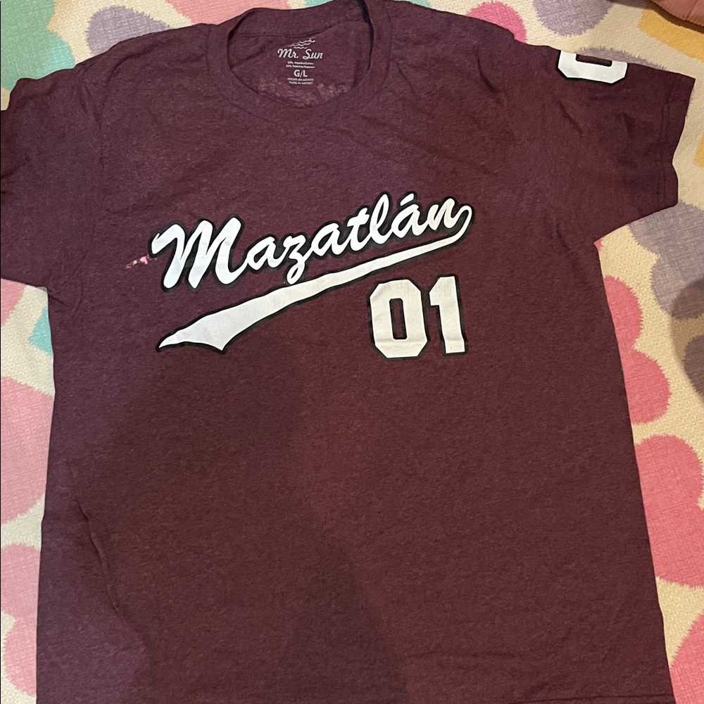 Maroon Mazatlán Graphic T-Shirt Large Preloved